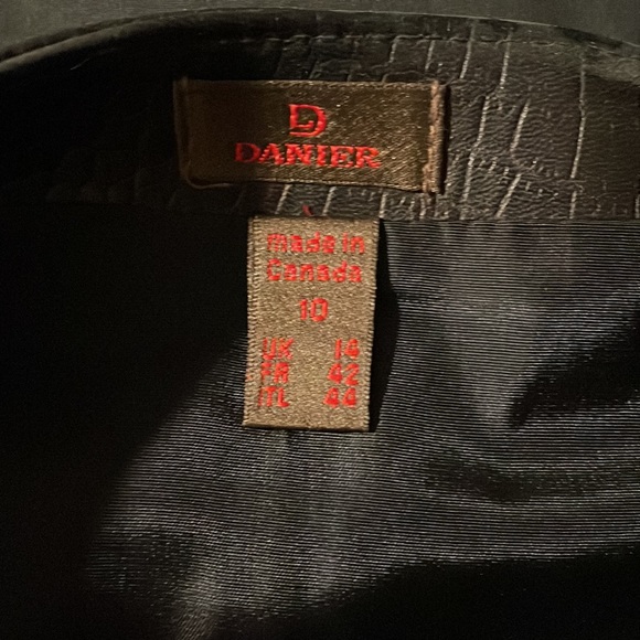 Leather skirt - Picture 4 of 5